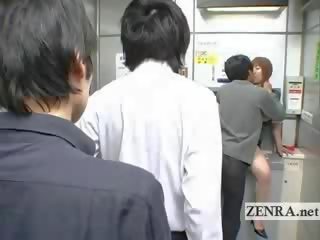 Bizarní japonská zveřejnit kancelář nabídek prsatá ústní x jmenovitý video bankomat